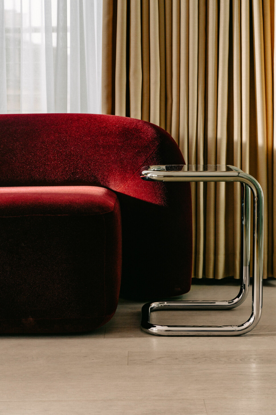 LOUNGER SOFA ROOMS
