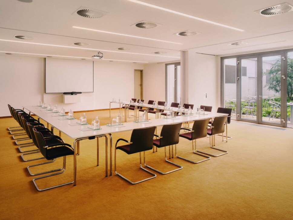 SUN MEETING ROOM